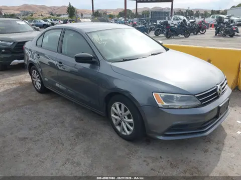 3VWD17AJXFM299871 — 2015 Volkswagen Jetta 1.8T SE, Естественный износ (Normal Wear & Tear), фото до ремонта