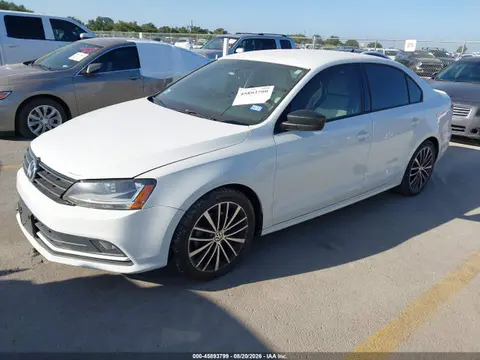 2017 Volkswagen Jetta 1.8t Sport VIN 3VWD17AJ1HM388098 фото 2