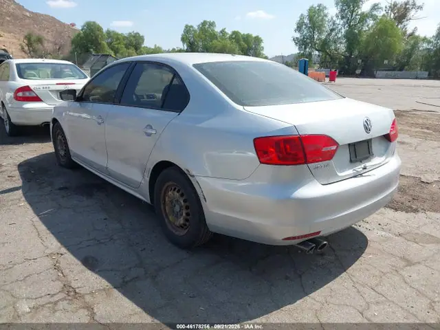 3VW2K7AJ3EM248120 — 2014 Volkswagen Jetta 2.0L S, фото 3 с аукциона IAAI 13.10.2026, Естественный износ