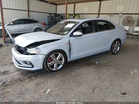 2017 Volkswagen JETTA GLI VIN 3VW4T7AJ2HM362877 фото 2