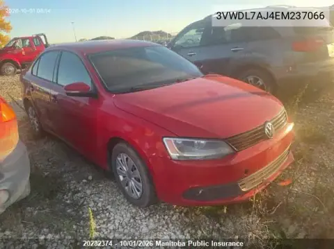 3VWDL7AJ4EM237066 — 2014 Volkswagen Jetta, Вода, фото до ремонта