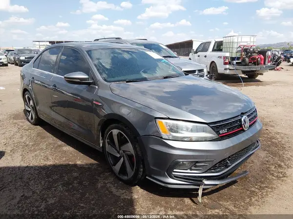 3VW4T7AJ0GM266132 — 2016 Volkswagen Jetta, Естественный износ (Normal Wear & Tear), фото до ремонта