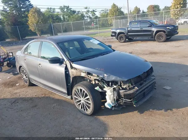 3VWD17AJ5GM249770 — 2016 Volkswagen Jetta, Передняя часть (Front End), фото до ремонта