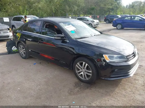 3VWD67AJ0GM223367 — 2016 Volkswagen Jetta, Град (Hail), фото до ремонта