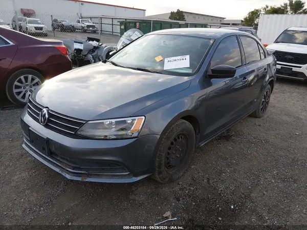 3VW267AJ0GM389900 — 2016 Volkswagen Jetta, фото 2 с аукциона IAAI, Передняя часть справа