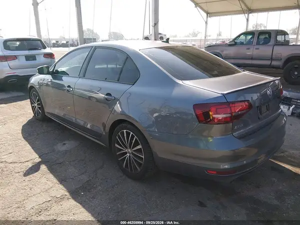 3VWD17AJ5GM238655 — 2016 Volkswagen Jetta, фото 3 с аукциона IAAI, Передняя часть