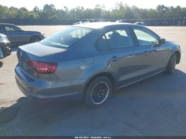 3VW267AJ2GM287529 — 2016 Volkswagen Jetta, фото 4 с аукциона IAAI, Задняя часть