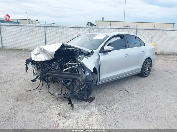 3VW4T7AJ3GM298170 — 2016 Volkswagen Jetta, фото 2 с аукциона IAAI, Передняя часть