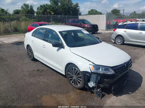 3VWD17AJ4GM413929 — 2016 Volkswagen Jetta, Передняя часть, фото до ремонта