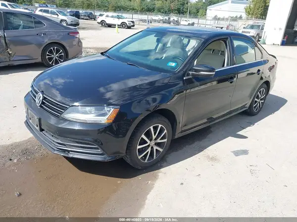 3VWB67AJXHM300061 — 2017 Volkswagen Jetta, фото 2 с аукциона IAAI, Правый бок