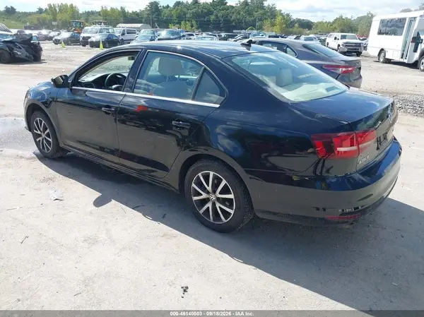 3VWB67AJXHM300061 — 2017 Volkswagen Jetta, фото 3 с аукциона IAAI, Правый бок