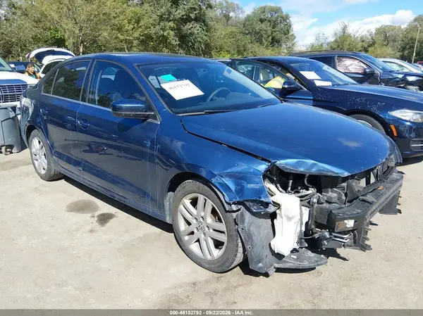 3VW2B7AJ6HM218808 — 2017 Volkswagen Jetta, Град (Hail), фото до ремонта