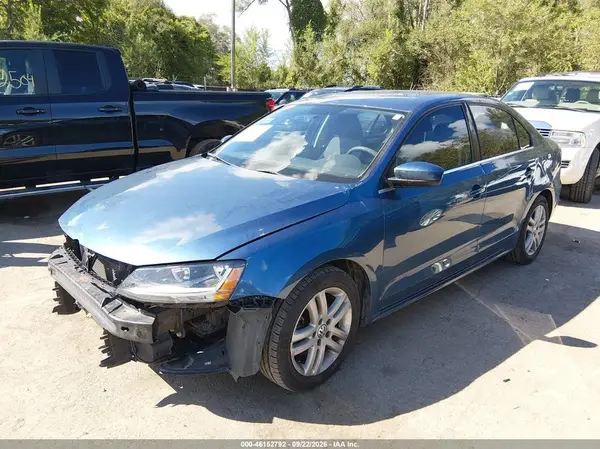 3VW2B7AJ6HM218808 — 2017 Volkswagen Jetta, фото 2 с аукциона IAAI 07.10.2026, Град
