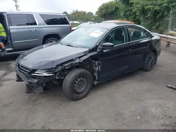3VW167AJ1HM407687 — 2017 Volkswagen Jetta, фото 2 с аукциона IAAI 08.10.2026, Передняя часть