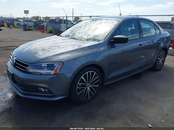 3VWD17AJXHM301816 — 2017 Volkswagen Jetta, фото 2 с аукциона IAAI 14.10.2026, Задняя часть справа