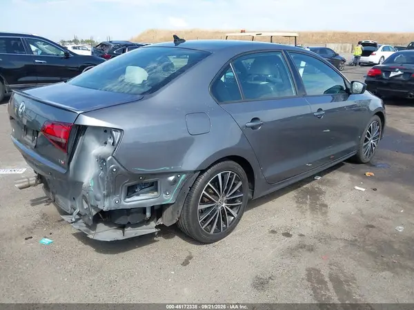 3VWD17AJXHM301816 — 2017 Volkswagen Jetta, фото 4 с аукциона IAAI 14.10.2026, Задняя часть справа