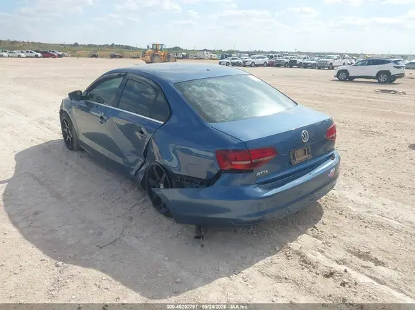 3VW2B7AJ2HM412400 — 2017 Volkswagen Jetta, фото 3 с аукциона IAAI, Передняя часть слева