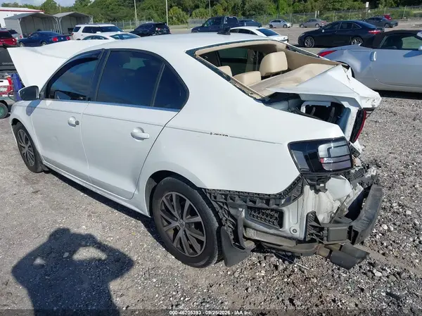 3VWDB7AJ6HM319825 — 2017 Volkswagen Jetta, фото 3 с аукциона IAAI, Повреждения со всех сторон