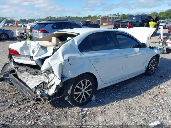 3VWDB7AJ6HM319825 — 2017 Volkswagen Jetta, фото 4 с аукциона IAAI, Повреждения со всех сторон