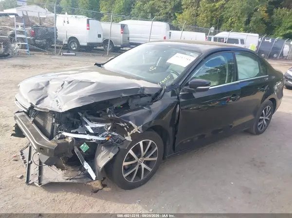 3VWDB7AJ2HM361280 — 2017 Volkswagen Jetta, фото 2 с аукциона IAAI, Передняя часть