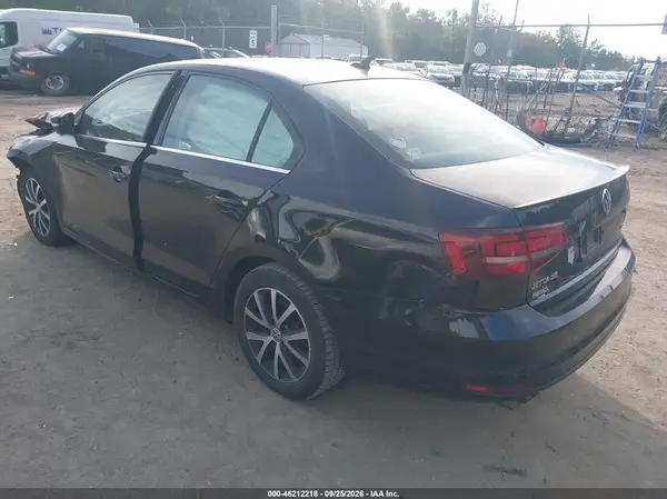 3VWDB7AJ2HM361280 — 2017 Volkswagen Jetta, фото 3 с аукциона IAAI, Передняя часть