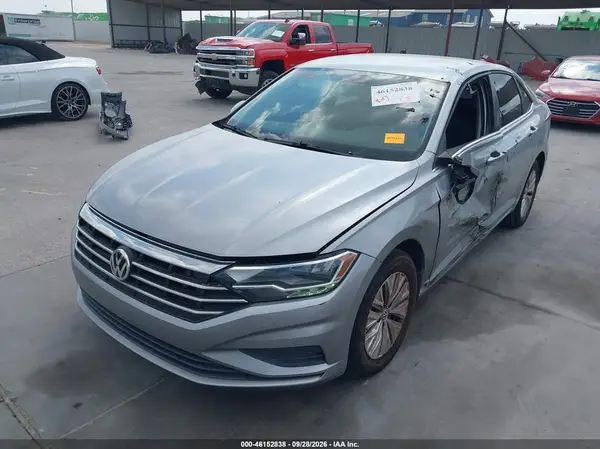 3VWCB7BU2KM242706 — 2019 Volkswagen Jetta, фото 2 с аукциона IAAI, Левый бок