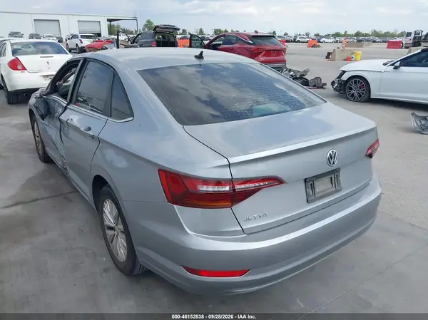 3VWCB7BU2KM242706 — 2019 Volkswagen Jetta, фото 3 с аукциона IAAI, Левый бок