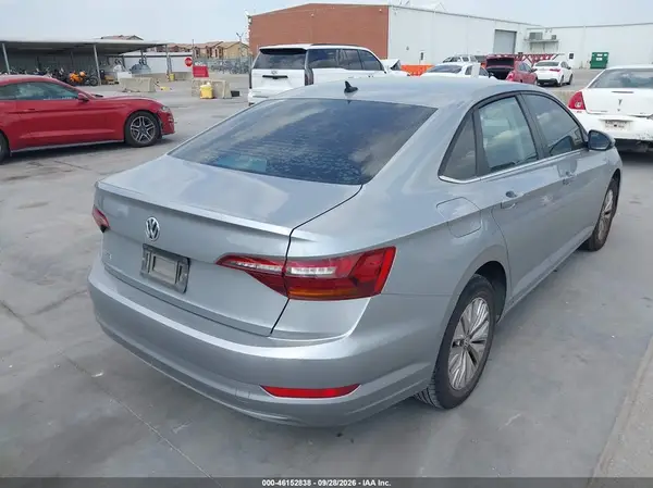 3VWCB7BU2KM242706 — 2019 Volkswagen Jetta, фото 4 с аукциона IAAI, Левый бок