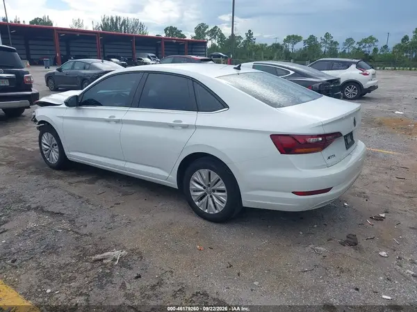 3VWCB7BU0KM255745 — 2019 Volkswagen Jetta, фото 3 с аукциона IAAI 12.10.2026, Передняя часть
