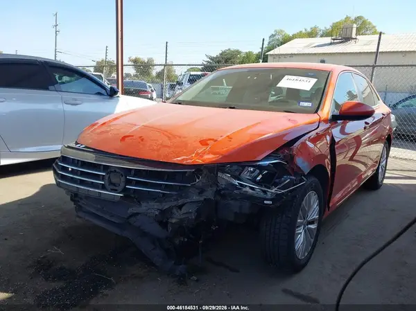 3VWCB7BU7KM211788 — 2019 Volkswagen Jetta, фото 2 с аукциона IAAI, Передняя часть