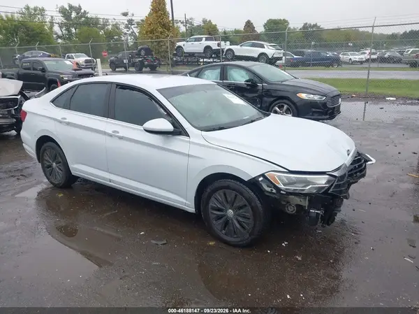 3VWN57BU2KM102381 — 2019 Volkswagen Jetta, Передняя часть (Front End), фото до ремонта