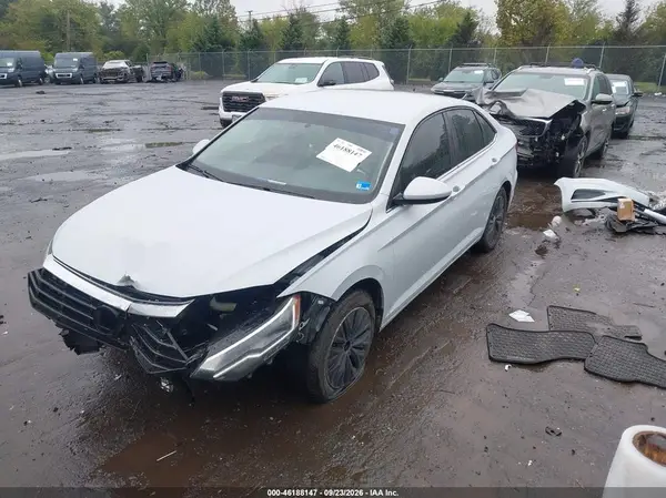 3VWN57BU2KM102381 — 2019 Volkswagen Jetta, фото 2 с аукциона IAAI, Передняя часть