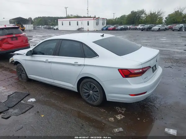 3VWN57BU2KM102381 — 2019 Volkswagen Jetta, фото 3 с аукциона IAAI, Передняя часть