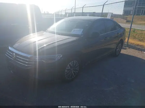 3VWCB7BU8KM231323 — 2019 Volkswagen Jetta, фото 2 с аукциона IAAI, Передняя часть справа