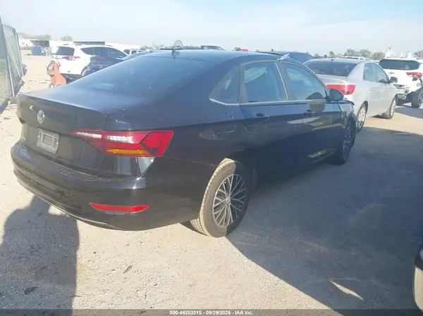 3VWCB7BU8KM231323 — 2019 Volkswagen Jetta, фото 4 с аукциона IAAI, Передняя часть справа