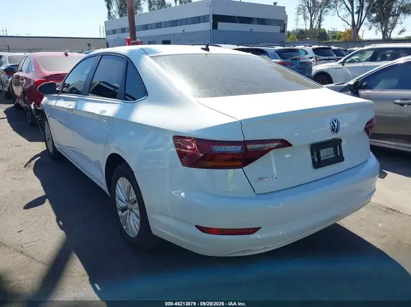 3VWC57BU8KM013440 — 2019 Volkswagen Jetta, фото 3 с аукциона IAAI, Правый бок