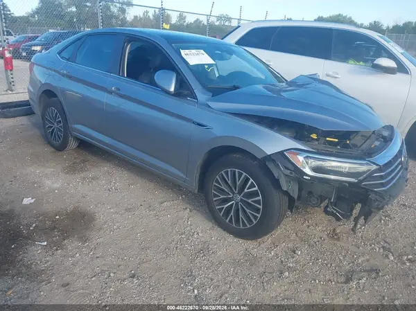 3VWE57BU3KM275147 — 2019 Volkswagen Jetta, Передняя часть (Front End), фото до ремонта