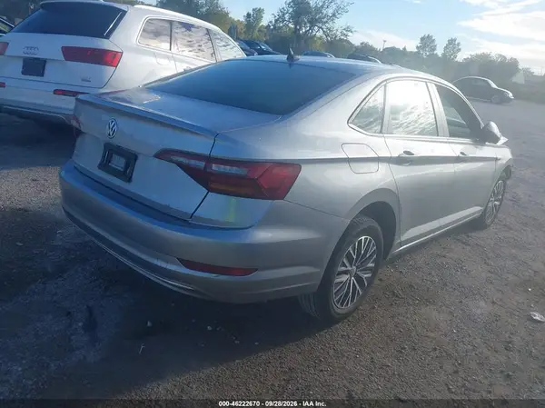3VWE57BU3KM275147 — 2019 Volkswagen Jetta, фото 4 с аукциона IAAI, Передняя часть