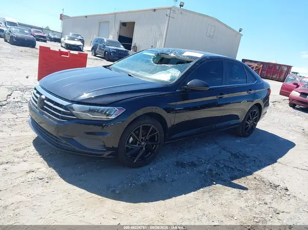 3VWC57BU5KM027263 — 2019 Volkswagen Jetta, фото 2 с аукциона IAAI, Крыша