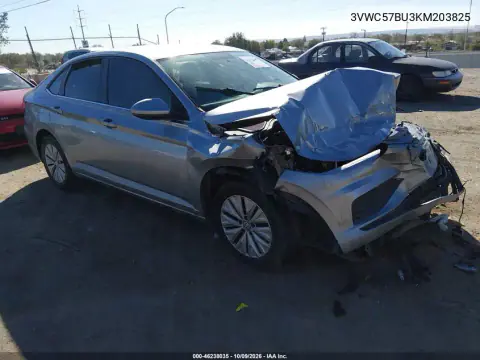3VWC57BU3KM203825 — 2019 Volkswagen Jetta, Передняя часть, фото до ремонта