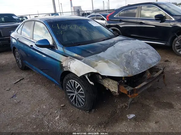 3VWCB7BU4LM052603 — 2020 Volkswagen Jetta, Пожар двигателя (Engine Burn), фото до ремонта