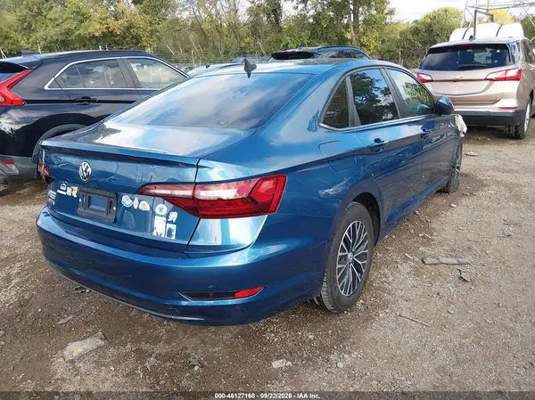 3VWCB7BU4LM052603 — 2020 Volkswagen Jetta, фото 4 с аукциона IAAI, Пожар двигателя