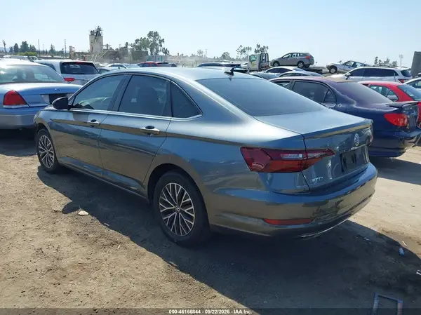 3VWC57BUXMM034650 — 2021 Volkswagen Jetta, фото 3 с аукциона IAAI 10.10.2026, Передняя часть справа