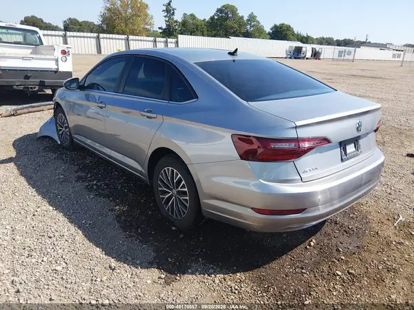 3VWC57BU3MM004650 — 2021 Volkswagen Jetta, фото 3 с аукциона IAAI, Передняя часть