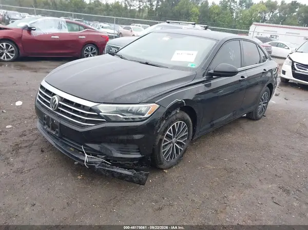 3VWC57BU3MM027104 — 2021 Volkswagen Jetta, фото 2 с аукциона IAAI, Передняя часть