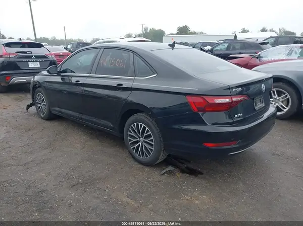 3VWC57BU3MM027104 — 2021 Volkswagen Jetta, фото 3 с аукциона IAAI, Передняя часть