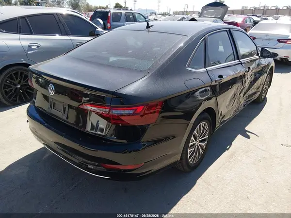 3VWC57BUXMM081466 — 2021 Volkswagen Jetta, фото 4 с аукциона IAAI, Правый бок