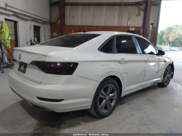 3VWN57BU8MM011750 — 2021 Volkswagen Jetta, фото 4 с аукциона IAAI, Правый бок
