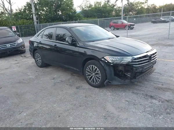 3VWC57BU3MM025353 — 2021 Volkswagen Jetta, Передняя часть (Front End), фото до ремонта
