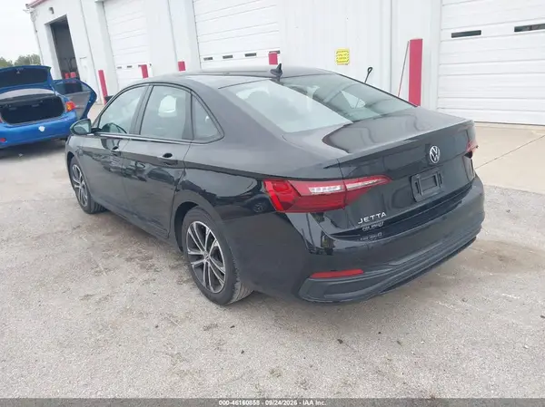 3VWBM7BU9NM026782 — 2022 Volkswagen Jetta, фото 3 с аукциона IAAI, Задняя часть справа